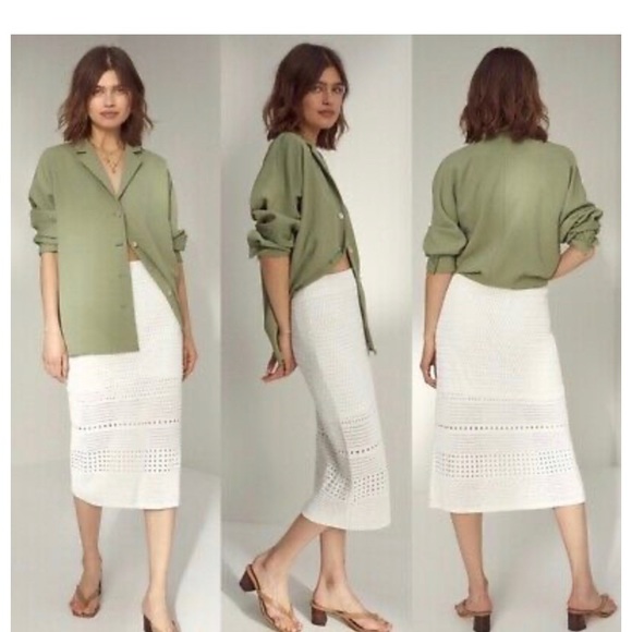 Aritzia crochet skirt in white - Picture 1 of 4